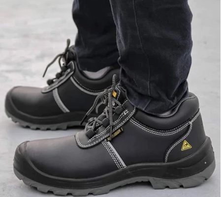 รองเท้าเซฟตี้SAFETY JOGGER - AURA S3